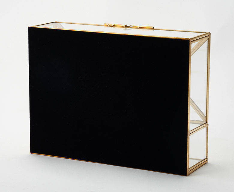 センスのいいお部屋にぴったりの見せる収納アイテム