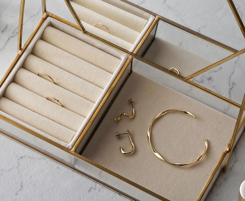 おしゃれなジュエリーボックス付きミラー