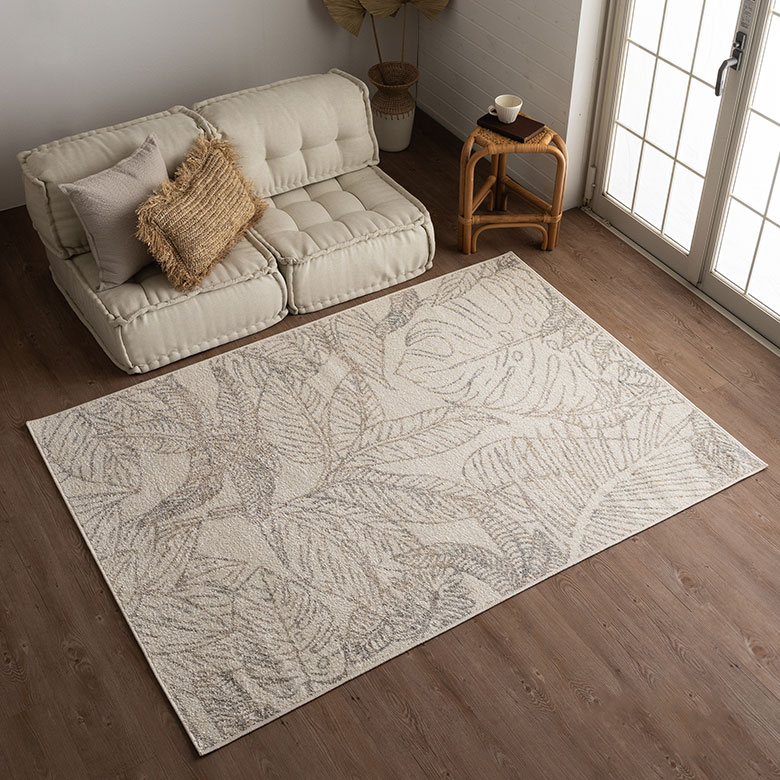 リーフ柄のオリエンタルラグ