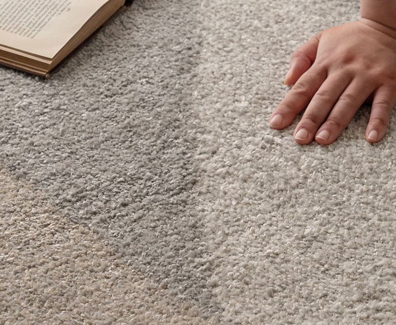 丈夫なウィルトン織りでお手入れも簡単