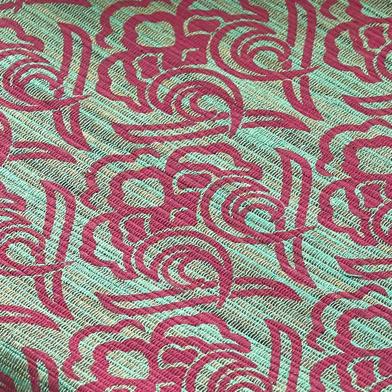 アジアンリゾート感満載のテーブルランナー