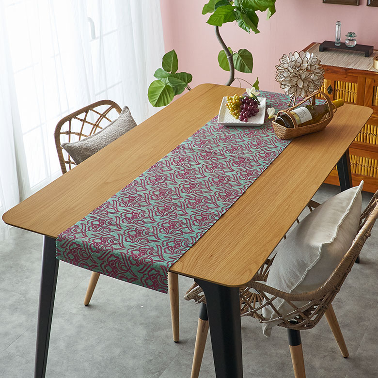 天然素材のテーブルクロス