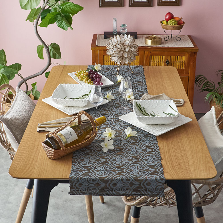 アジアンリゾートなグリーンのテーブルセンター