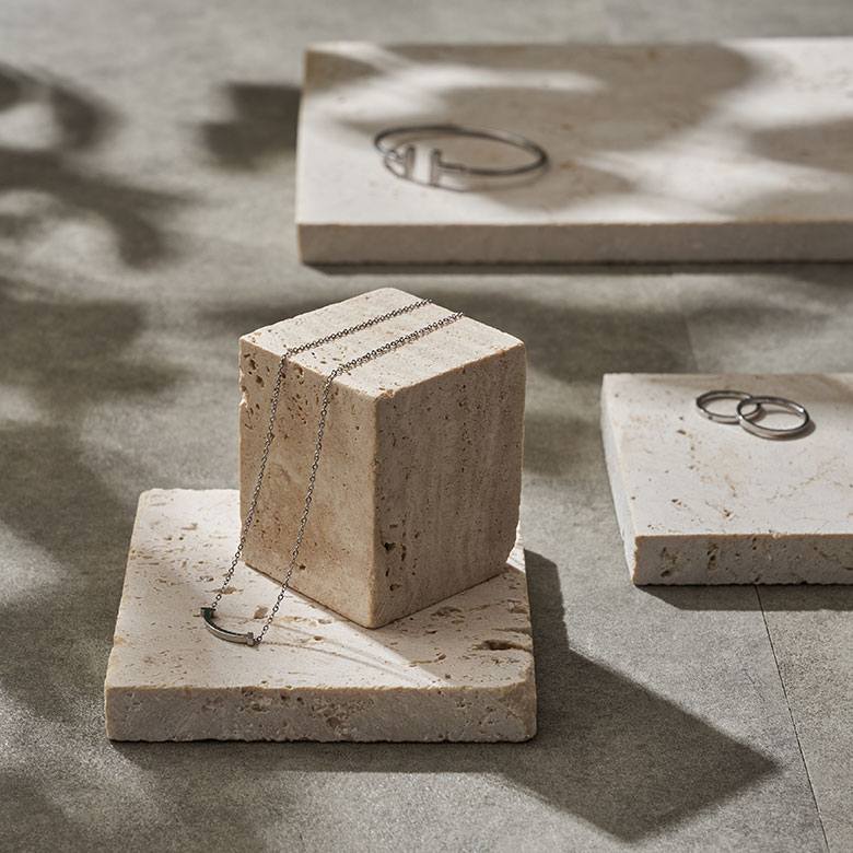 複数使いや、同シリーズのストーンプレートと組み合わせるのがおすすめ