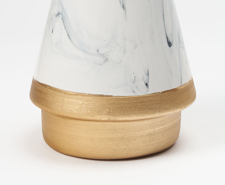 ゴールドカラーがワンポイント