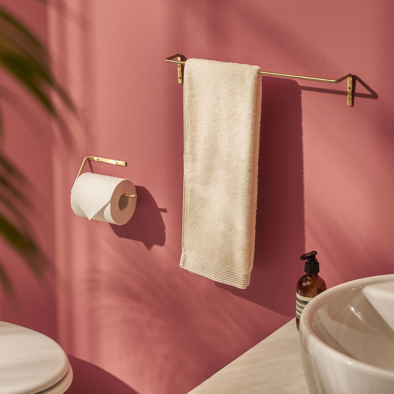 付属のネジで留めるだけなので、お手軽にDIY