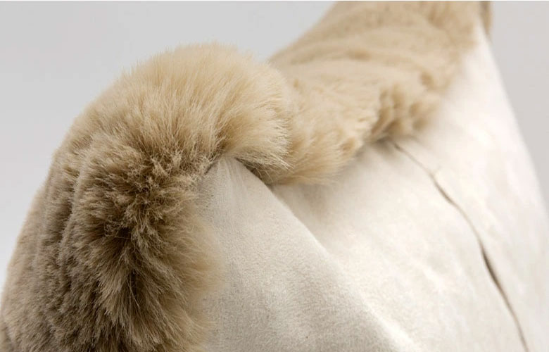 裏面はフェイクスヌードを使用