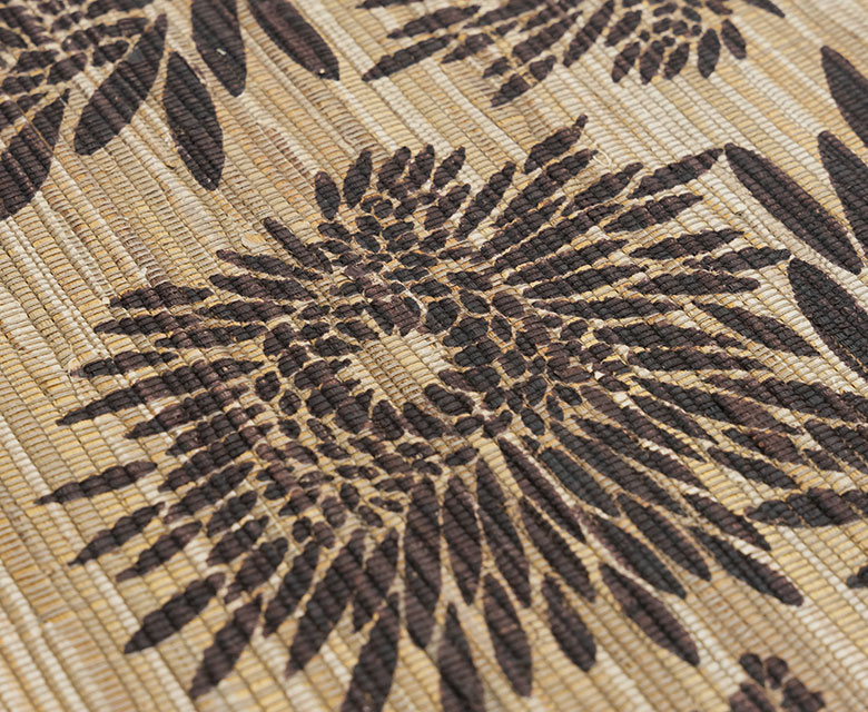 食卓をおしゃれに彩るテーブルランナー