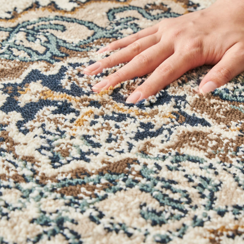 繊維の中で最も軽く、摩擦に強いポリプロピレンを100％使用