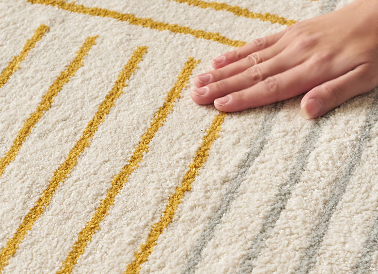 繊維の中で最も軽く、摩擦に強いポリプロピレンを100％使用