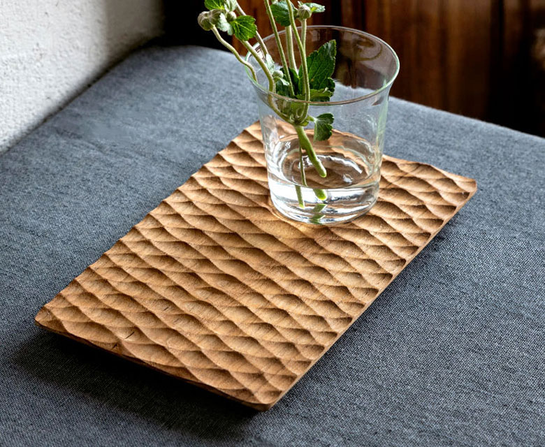 小物や雑貨を飾るディスプレイトレーにしても