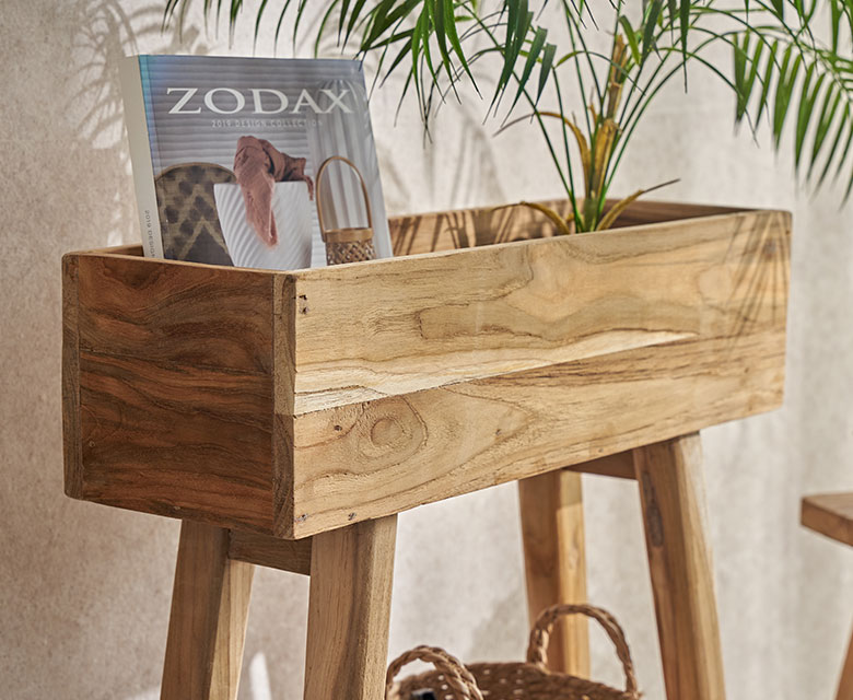 古材を使ったエコな棚