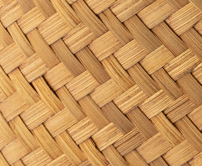 雑誌や衣類などの収納に便利な大きめサイズ