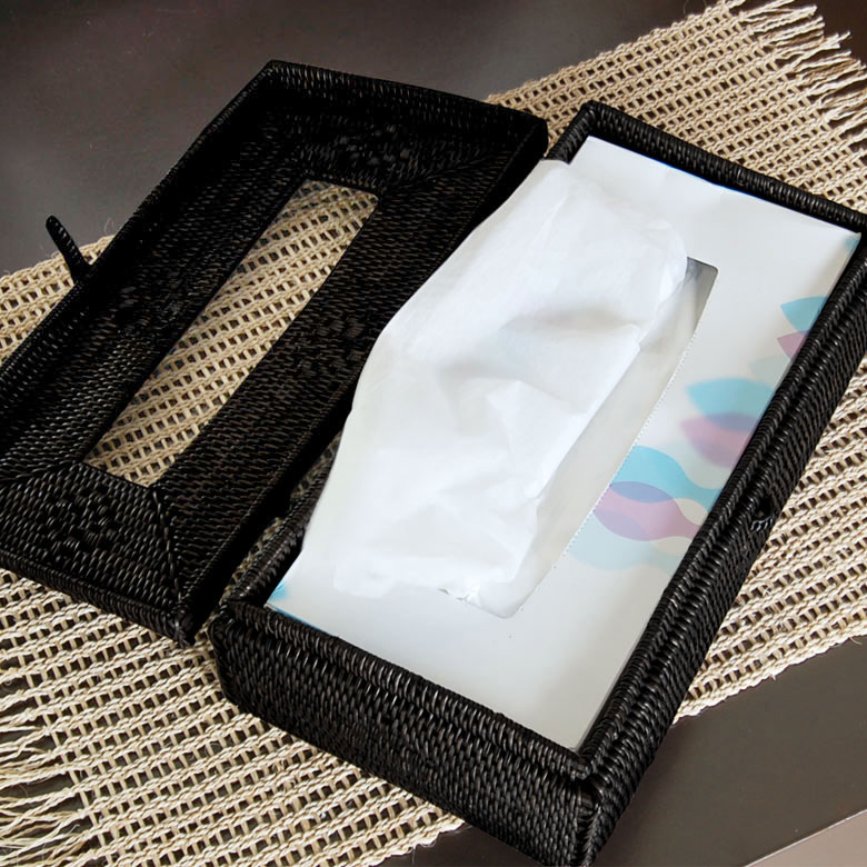 ティッシュの入れ替えも簡単