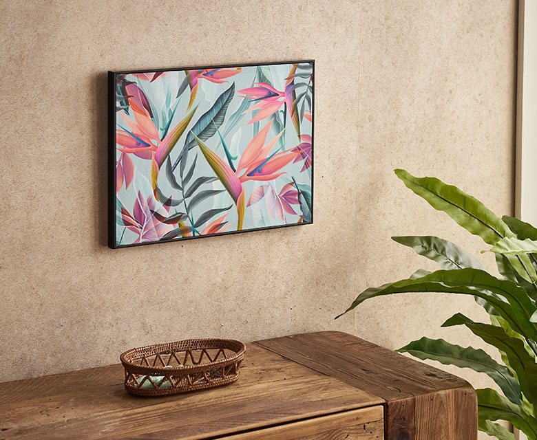 ナチュラルやリゾートなど、様々なスタイルに似合うデザイン