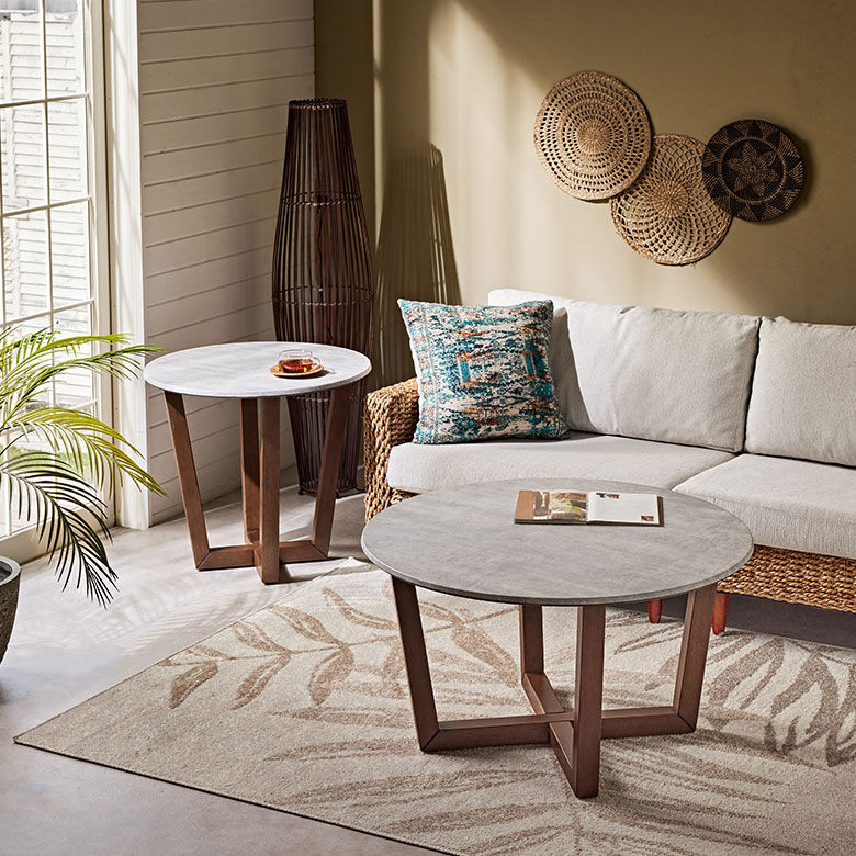 大理石風のサイドテーブル