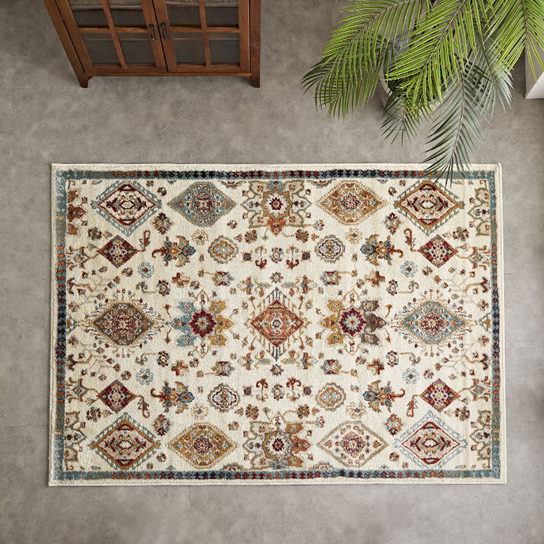 存在感のあるパターンで、空間全体まで華やかな印象に