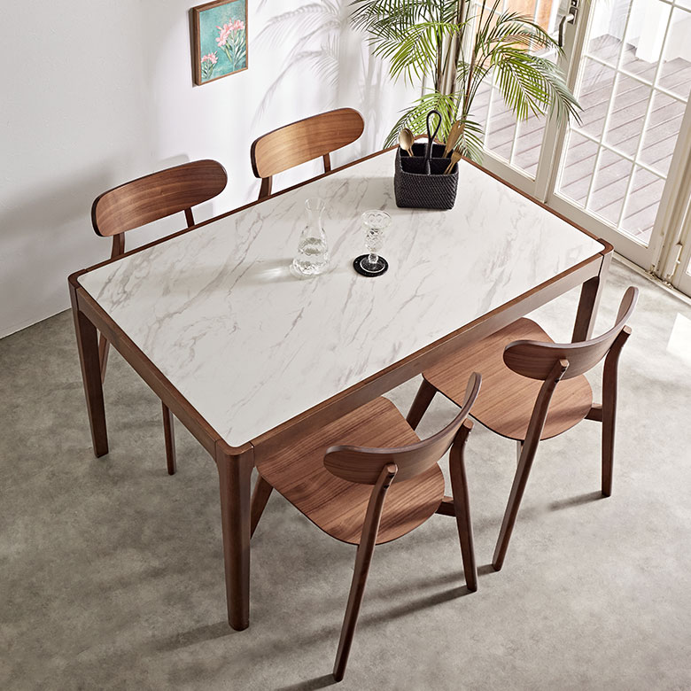 4人掛けテーブル