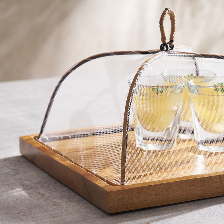 フードカバーとトレー