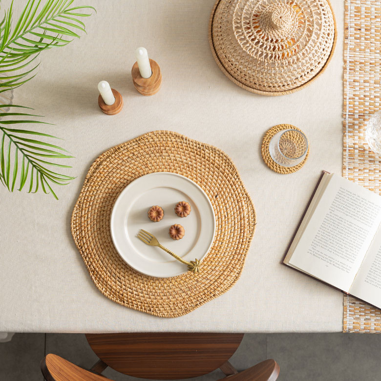 来客時やパーティにも活躍するテーブルウェア