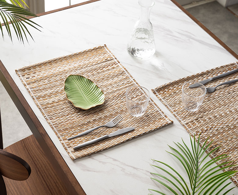 アジアンリゾートの空間を作るダイニング