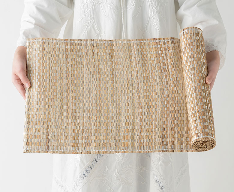 おしゃれなテーブルランナー