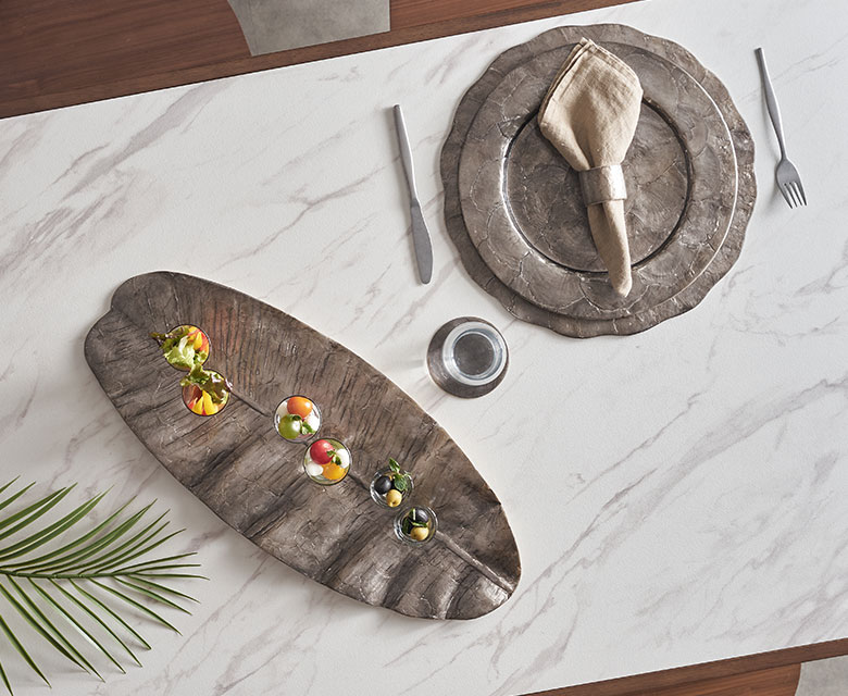 ギフトやプレゼントにもぴったりのトレイ