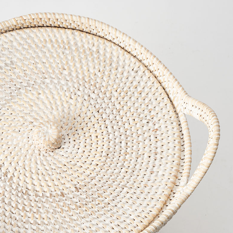 ラタン素材の蓋