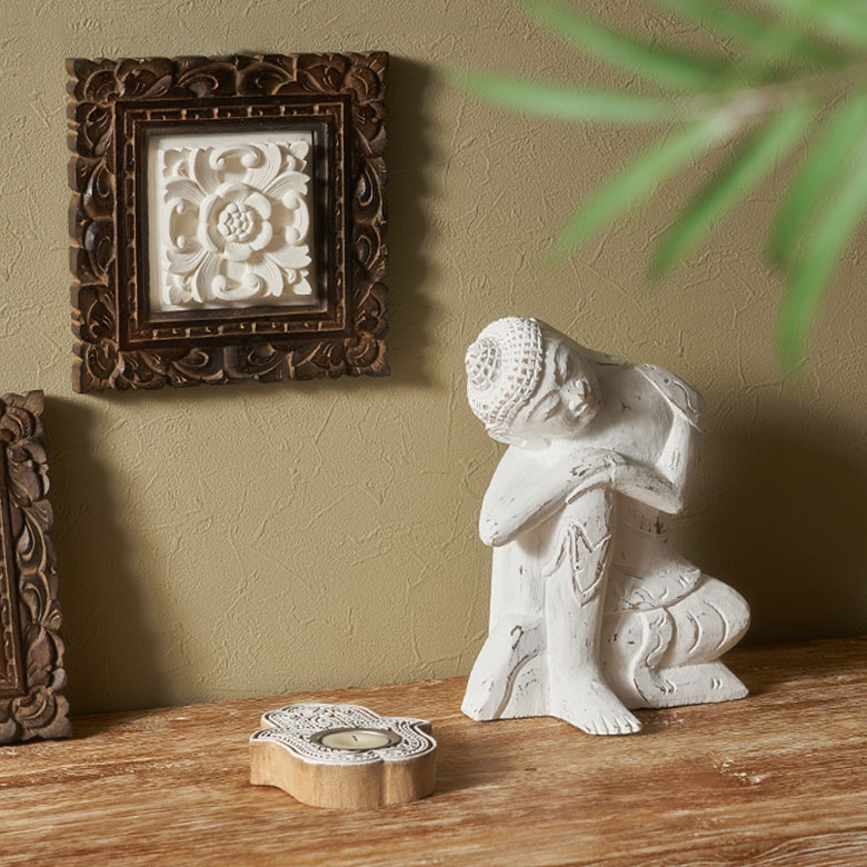 白色のブッダの置きもの