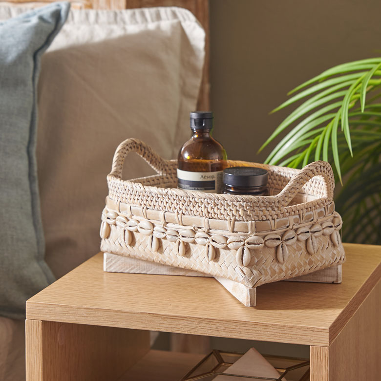 ホワイトラタンとバンブーの小物入れ