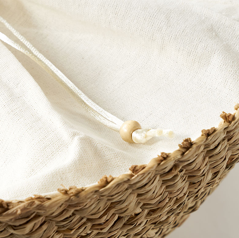 かごバッグの紐のデザイン