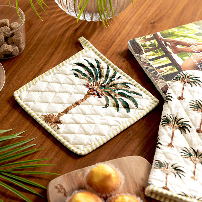 ヤシの木デザインのアジアンなミトン