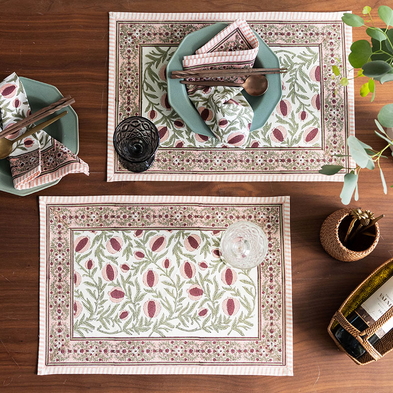 ピンクのアジアンキッチングッズ