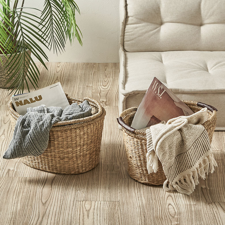 シーグラスで作られたナチュラルな収納バスケット