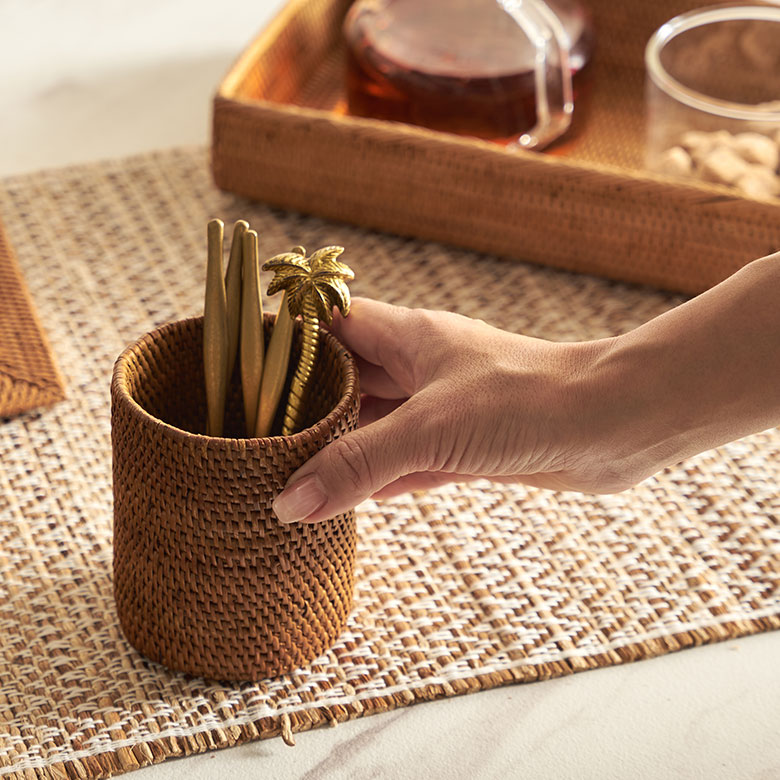 ご自宅のダイニング、来客用やカフェにもおすすめのスタンドケース