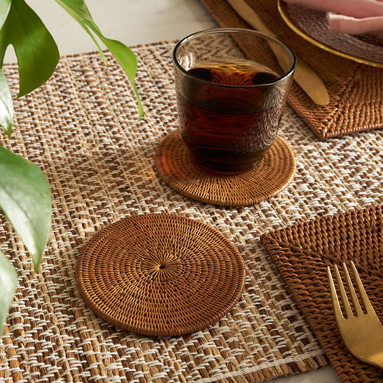 天然素材アタ製のハイクオリティ丸型コースター