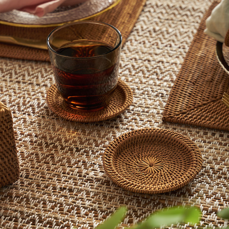 天然素材アタ製のフチ付きラウンドコースター