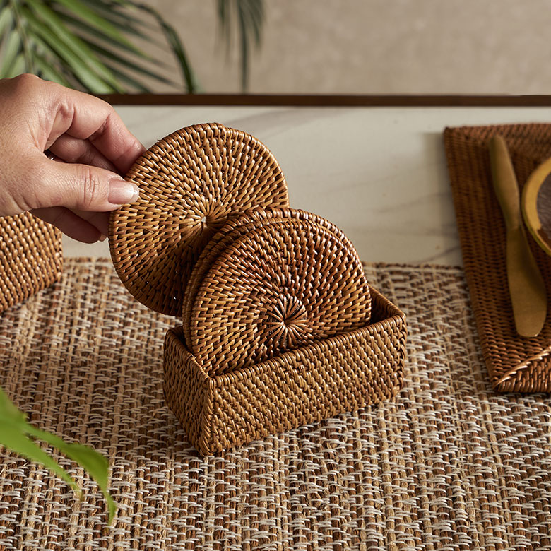 置くだけでナチュラルでアジアンな雰囲気に