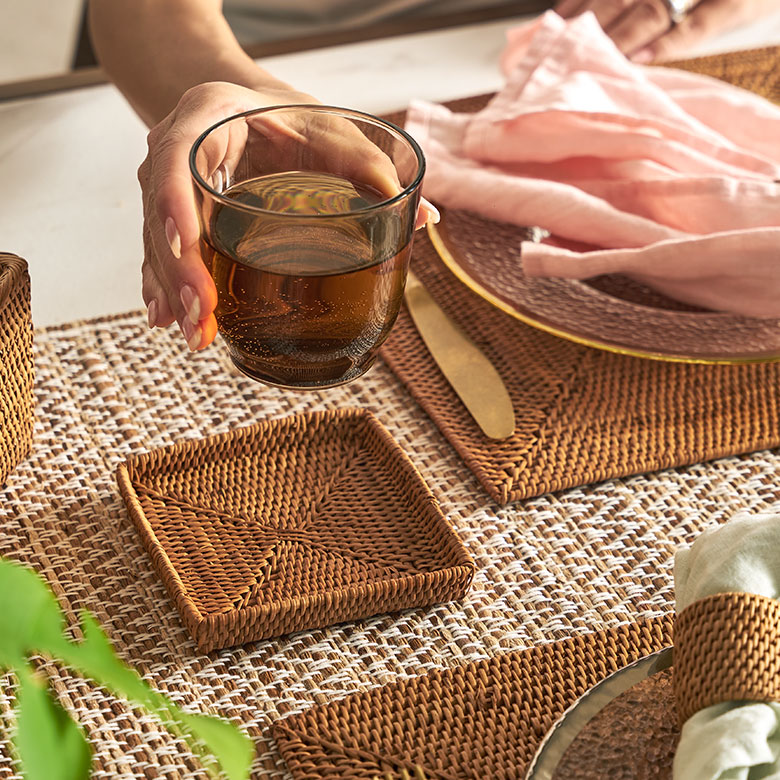 置くだけでナチュラルでアジアンな雰囲気に