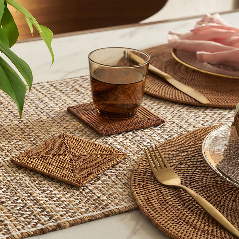 ご自宅のダイニング、来客用やカフェにもおすすめのコースター