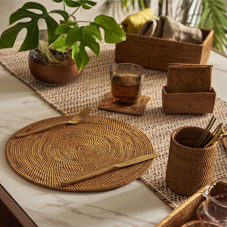 ご自宅のダイニング、来客用やカフェにもおすすめのランチョンマット