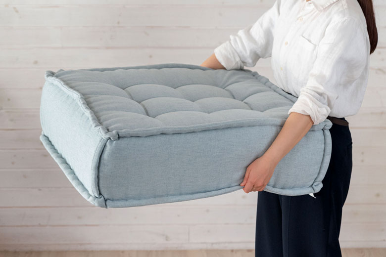 持ち運べる軽さ。分割できる仕様で移動も簡単