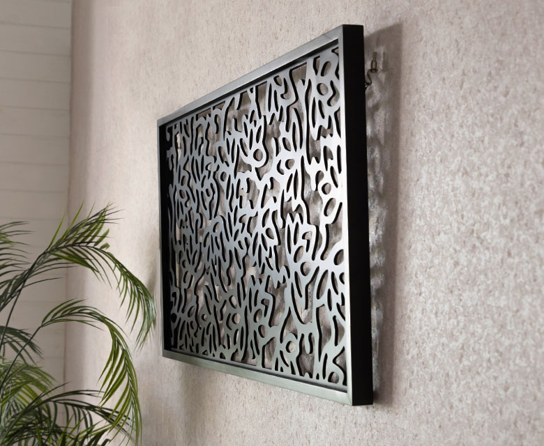 厚みのあるウッドパネル