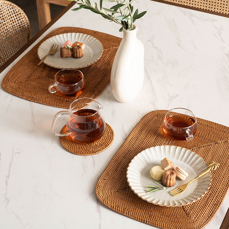 置くだけでナチュラルでアジアンな雰囲気に