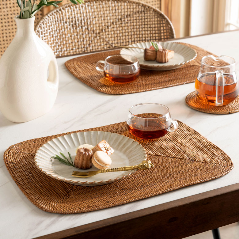 天然素材アタ製の角丸長方形ランチョンマット