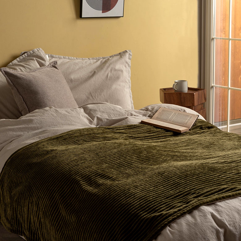 ベッドスプレッドとしても