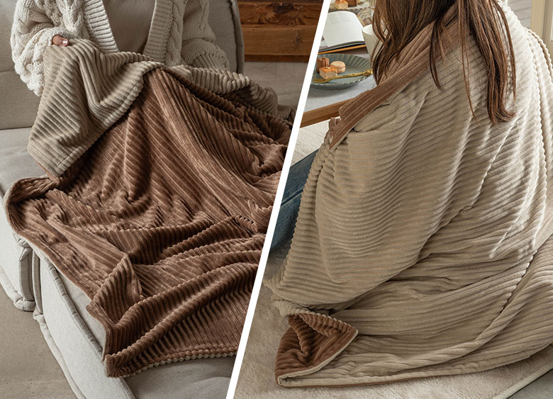 リバーシブルで2カラーが楽しめるブランケット