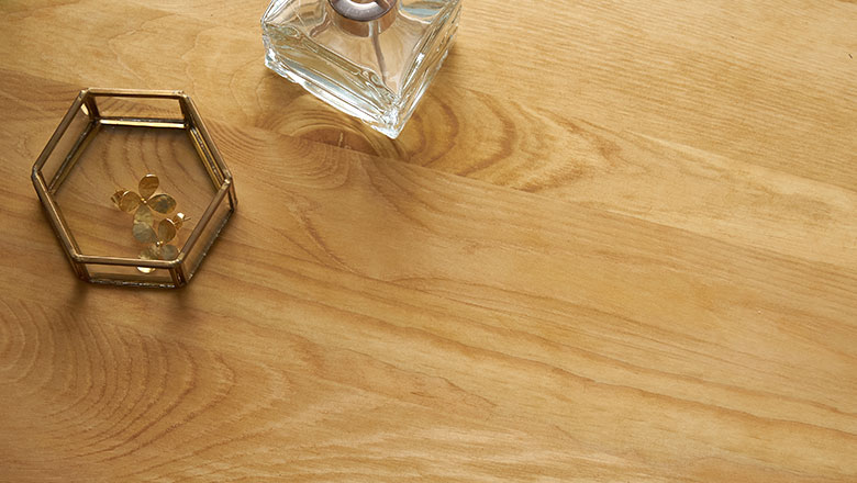 HUSヒュース ウッド×アイアンの家具シリーズ