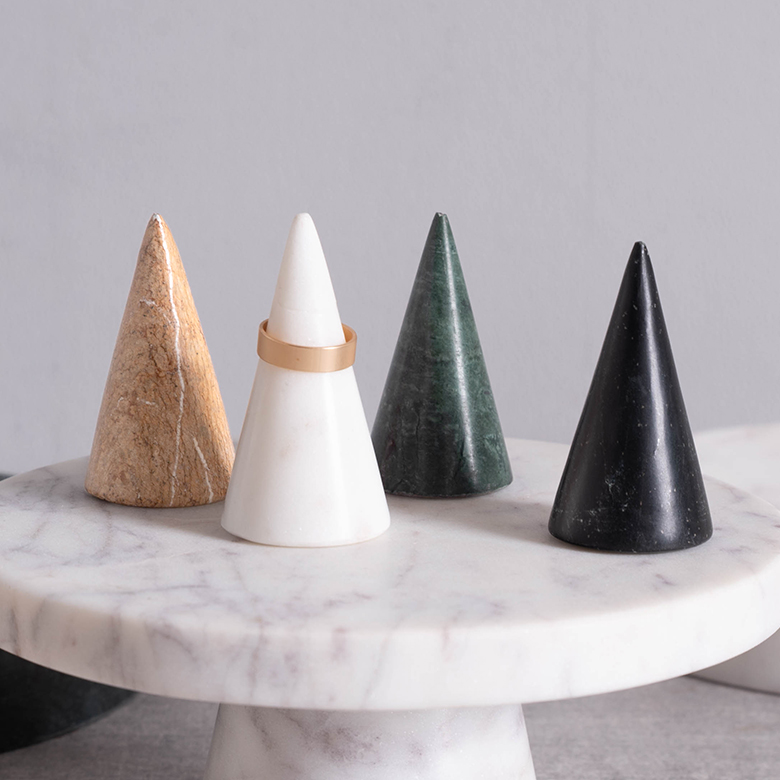 天然大理石シリーズMARVERA（マーヴェラ）の指輪リングスタンド円錐形