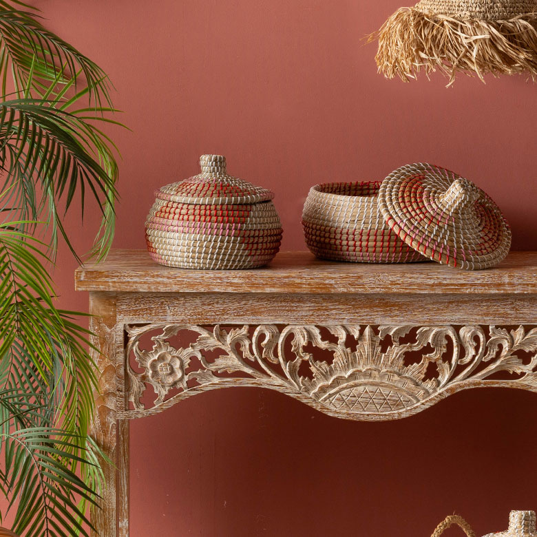 オブジェのような存在感の収納バスケット